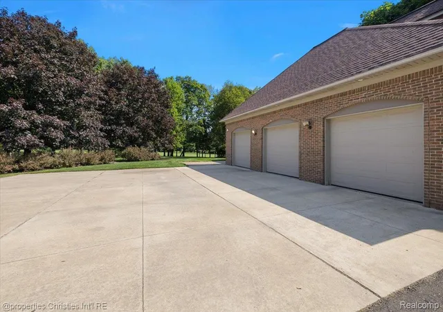 Photo 3 of Single family home for sale at 1315 Maryland, Milford, MI 48380 | MLS# 20261072058 | Listing updated on 2026-09-11