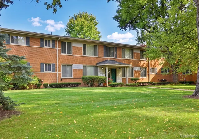 Photo 1 of Condo for sale at 1155 Derby Rd #4, Birmingham, MI 48009 | MLS# 20261072061 | Listing updated on 2026-09-13