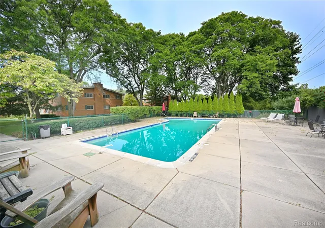 Photo 24 of Condo for sale at 1155 Derby Rd #4, Birmingham, MI 48009 | MLS# 20261072061 | Listing updated on 2026-09-13