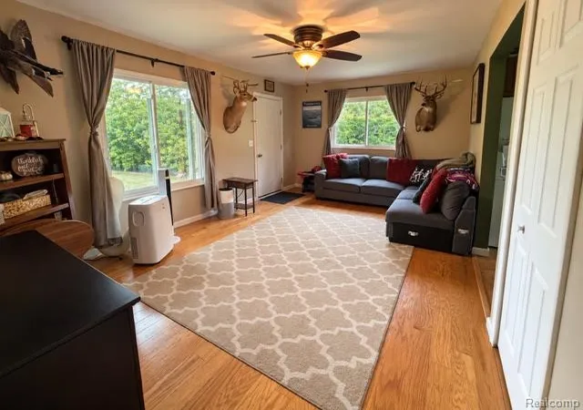 Photo 3 of Single family home for sale at 3131 W Maple Ave, Flint, MI 48507 | MLS# 20261072062 | Listing updated on 2026-09-11