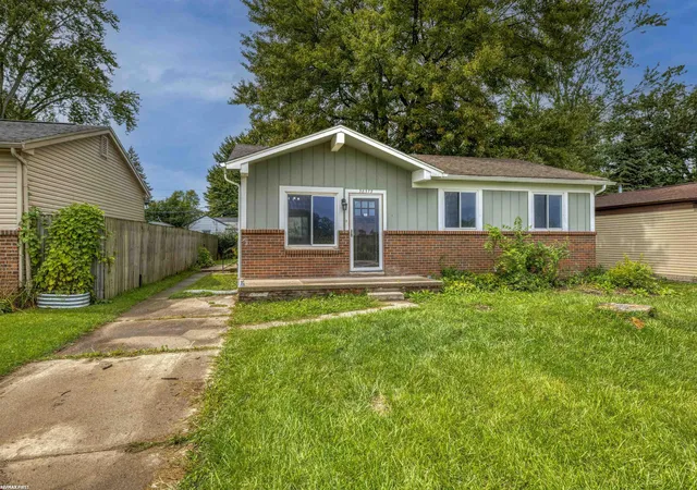 Photo 2 of Single family home for sale at 38373 Cherry Ln, Harrison Township, MI 48045 | MLS# 58050221092 | Listing updated on 2026-09-08