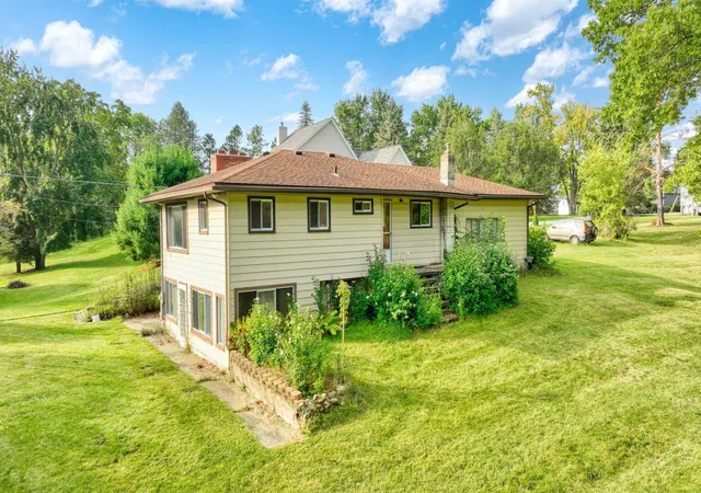 Single family home for sale at 12005 Highland Dr, Tipton, MI 49287 | MLS# 55026047562