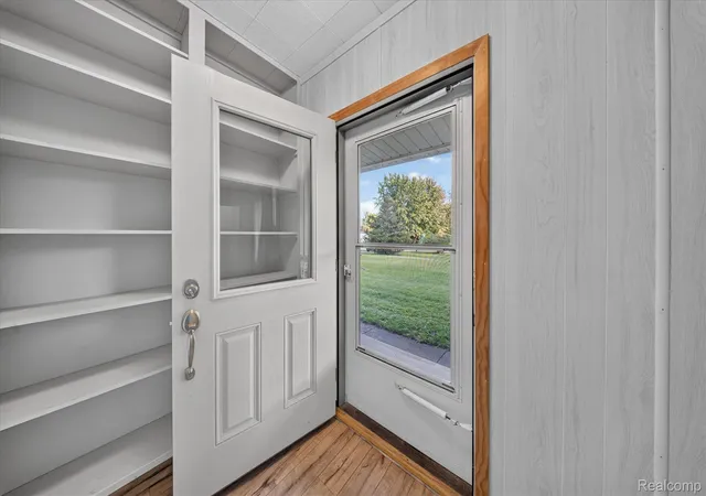 Photo 3 of Single family home for sale at 4065 Marwood Dr, Howell, MI 48855 | MLS# 20261072079 | Listing updated on 2026-10-26