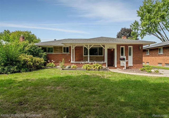 Photo 4 of Single family home for sale at 8909 Shannon Dr, Sterling Heights, MI 48314 | MLS# 20261072082 | Listing updated on 2026-09-18