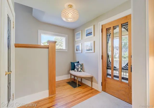 Photo 3 of Single family home for sale at 308 E Lawrence Ave, Royal Oak, MI 48073 | MLS# 20261072085 | Listing updated on 2026-09-15