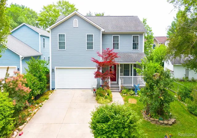 Photo 1 of Sale Pending at 39846 Erie St, Harrison Township, MI 48045 | MLS# 20261072084 | Listing updated on 2026-09-11