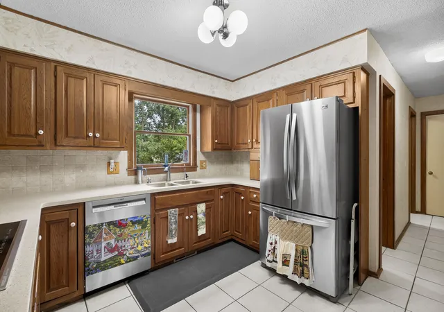 Photo 4 of Single family home for sale at 7534 Farmington Ave, Kalamazoo, MI 49009 | MLS# 66026047569 | Listing updated on 2026-09-08