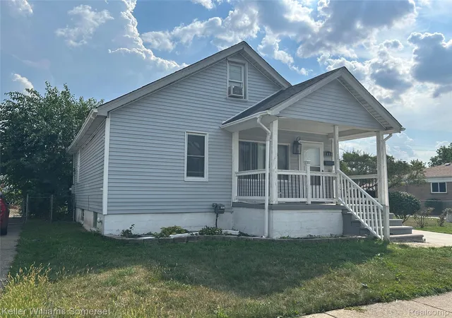 Photo 2 of Single family home for sale at 8484 Chalmers Ave, Warren, MI 48089 | MLS# 20261072099 | Listing updated on 2026-09-11