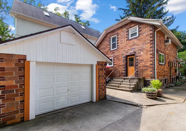 Photo 2 of Single family home for sale at 637 5th Street, Ann Arbor, MI 48103 | MLS# 81026047574 | Listing updated on 2026-09-10