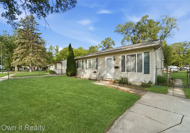 Photo 3 of Single family home for sale at 1771 Knowles St, Ypsilanti, MI 48198 | MLS# 20261072107 | Listing updated on 2026-09-14