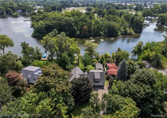 Photo 1 of Sale Pending at 47 Peggy Ave, Pontiac, MI 48341 | MLS# 20261072114 | Listing updated on 2026-10-12