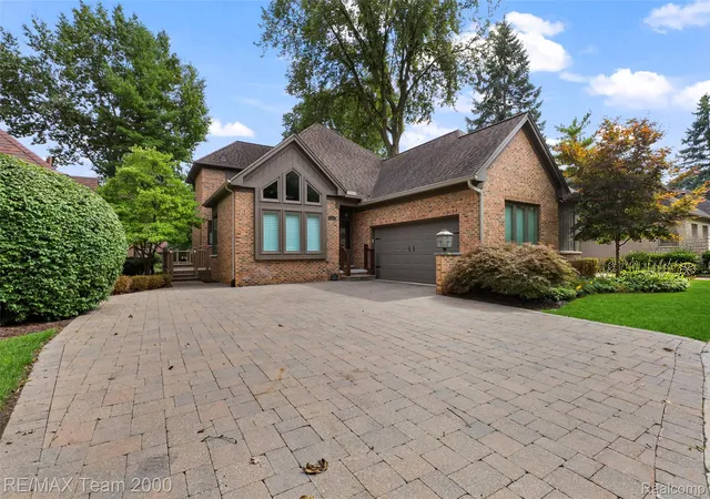 Photo 2 of Condo for sale at 6 Pembroke Ct, Dearborn, MI 48126 | MLS# 20261072115 | Listing updated on 2026-09-09