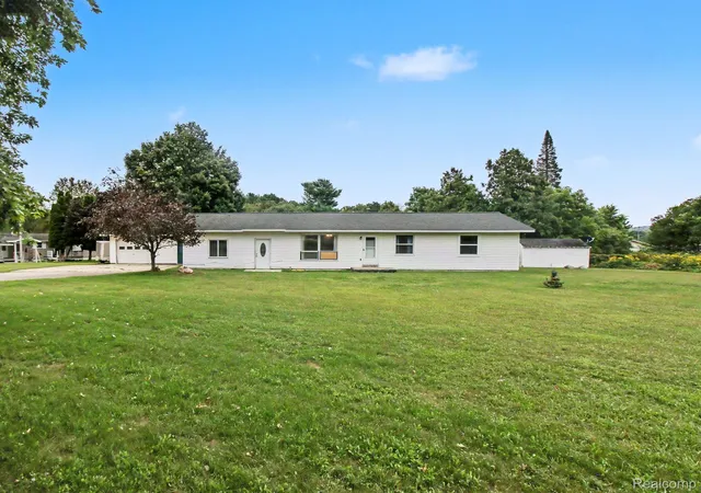 Photo 2 of Single family home for sale at 8079 Streamwood Dr, Central Lake, MI 49622 | MLS# 20261072130 | Listing updated on 2026-09-15