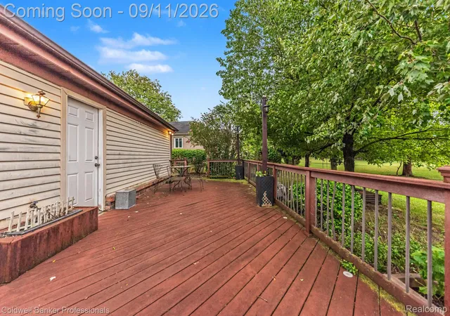 Photo 4 of Single family home for sale at 42021 Banbury Ct, Northville, MI 48168 | MLS# 20261072133 | Listing updated on 2026-09-14