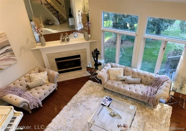 Photo 2 of Condo for sale at 37814 Avon Ln, Farmington Hills, MI 48331 | MLS# 20261072136 | Listing updated on 2026-10-10