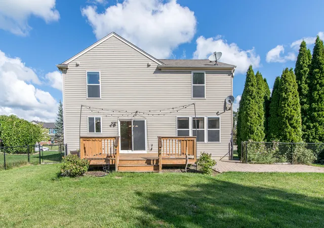 Photo 4 of Single family home for sale at 7572 Dover Dr, Ypsilanti, MI 48197 | MLS# 81026047591 | Listing updated on 2026-09-09