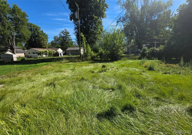 Photo 3 of Single family home for sale at 37256 Garvin St, Clinton Township, MI 48036 | MLS# 20261072149 | Listing updated on 2026-09-09