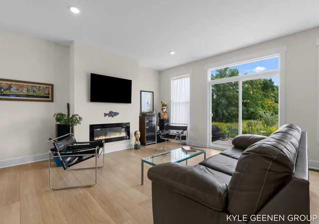 Photo 2 of Condo for sale at 4646 Graystone Rd, Holland, MI 49423 | MLS# 71026047603 | Listing updated on 2026-09-15