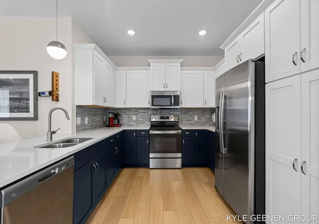 Photo 3 of Condo for sale at 4646 Graystone Rd, Holland, MI 49423 | MLS# 71026047603 | Listing updated on 2026-09-15