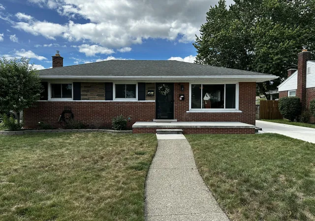 Photo 1 of Single family home for sale at 2728 Pinetree Dr, Trenton, MI 48183 | MLS# 81026047605 | Listing updated on 2026-09-12
