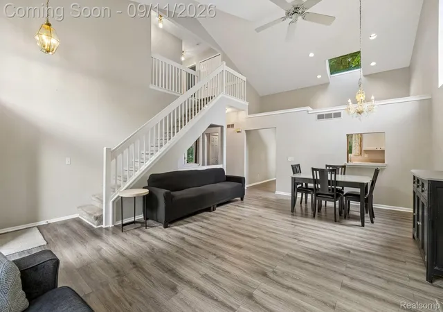 Photo 3 of Single family home for sale at 6913 Fox Ln, Waterford, MI 48327 | MLS# 20261072159 | Listing updated on 2026-09-12