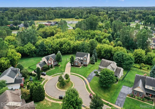 Photo 3 of Single family home for sale at 57275 Waterway Ct, New Hudson, MI 48165 | MLS# 20261072161 | Listing updated on 2026-10-11