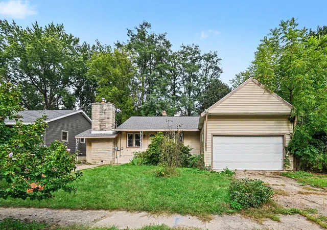 Photo 1 of Single family home for sale at 5 Randolph St, Bangor, MI 49013 | MLS# 66026047606 | Listing updated on 2026-09-15