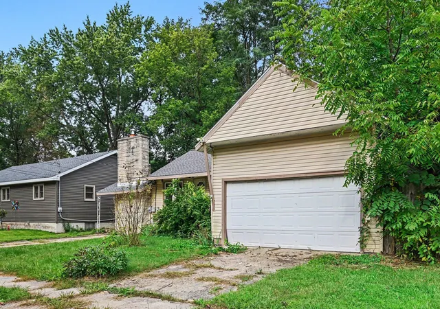 Photo 2 of Single family home for sale at 5 Randolph St, Bangor, MI 49013 | MLS# 66026047606 | Listing updated on 2026-09-15