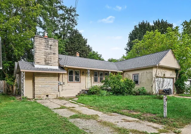 Photo 3 of Single family home for sale at 5 Randolph St, Bangor, MI 49013 | MLS# 66026047606 | Listing updated on 2026-09-15