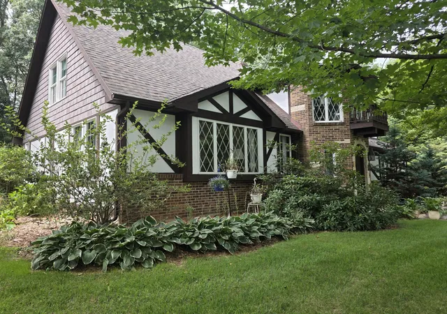 Photo 2 of Single family home for sale at 5163 Burning Tree Rd, Kalamazoo, MI 49009 | MLS# 53026047610 | Listing updated on 2026-09-09