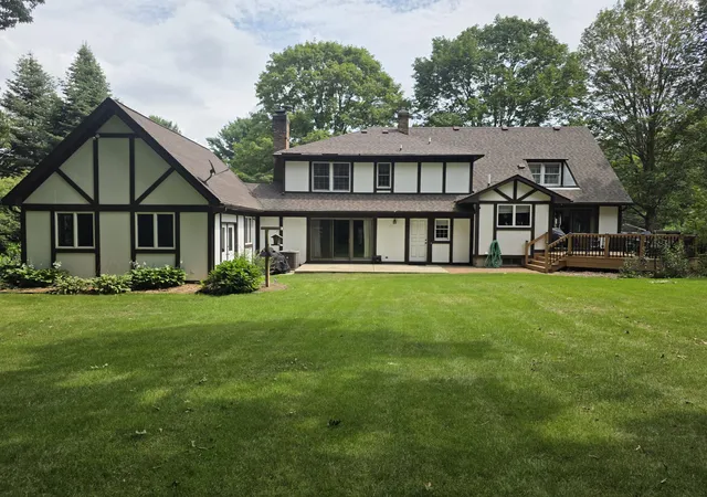 Photo 3 of Single family home for sale at 5163 Burning Tree Rd, Kalamazoo, MI 49009 | MLS# 53026047610 | Listing updated on 2026-09-09