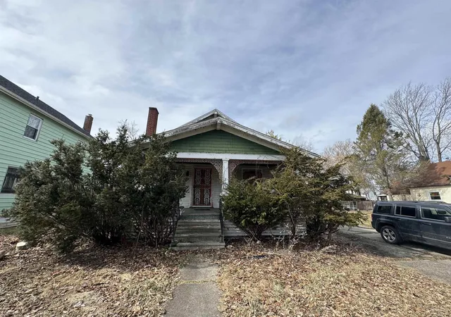 Single family home for sale at 213 S 12th Street, Saginaw, MI 48601 | MLS# 61050221111