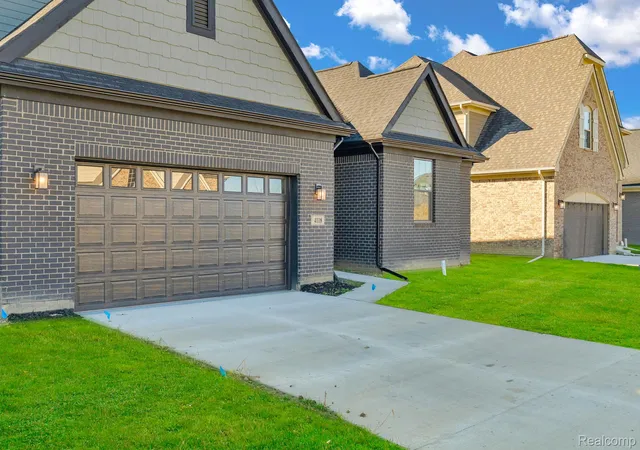 Photo 3 of Single family home for sale at 4139 Blossom Dr, Sterling Heights, MI 48314 | MLS# 20261072186 | Listing updated on 2026-09-13