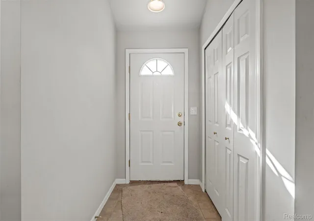 Photo 3 of Condo for sale at 33574 Utica Rd, Fraser, MI 48026 | MLS# 20261072189 | Listing updated on 2026-09-11