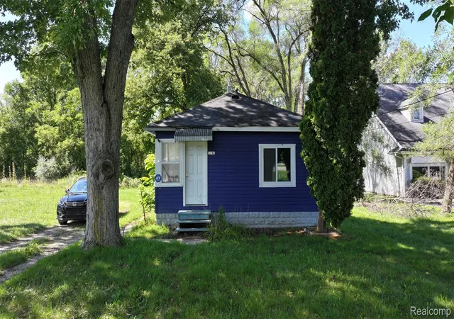 Photo 2 of Single family home for sale at 1192 S Belsay Rd, Burton, MI 48509 | MLS# 20261072191 | Listing updated on 2026-09-14