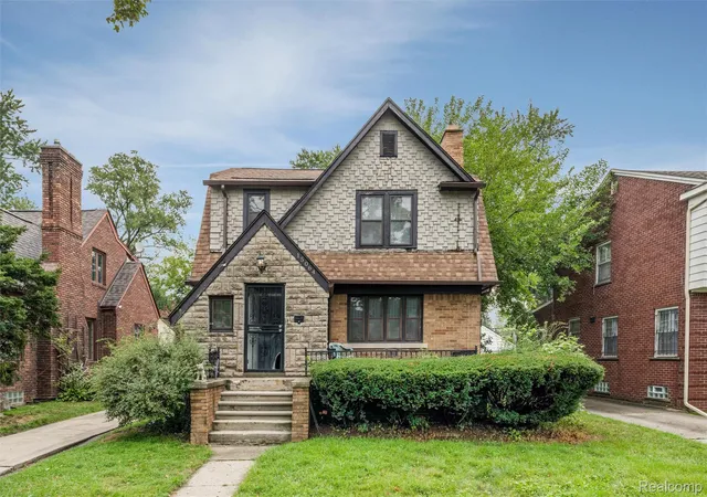 Photo 2 of Single family home for sale at 15064 Piedmont St, Detroit, MI 48223 | MLS# 20261072190 | Listing updated on 2026-09-15