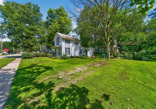 Photo 3 of Single family home for sale at 401 S O Keefe St, Cassopolis, MI 49031 | MLS# 69026047622 | Listing updated on 2026-09-18