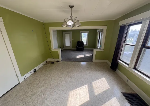 Photo 3 of Single family home for sale at 1106 E Laketon Ave, Muskegon, MI 49442 | MLS# 65026047618 | Listing updated on 2026-09-15