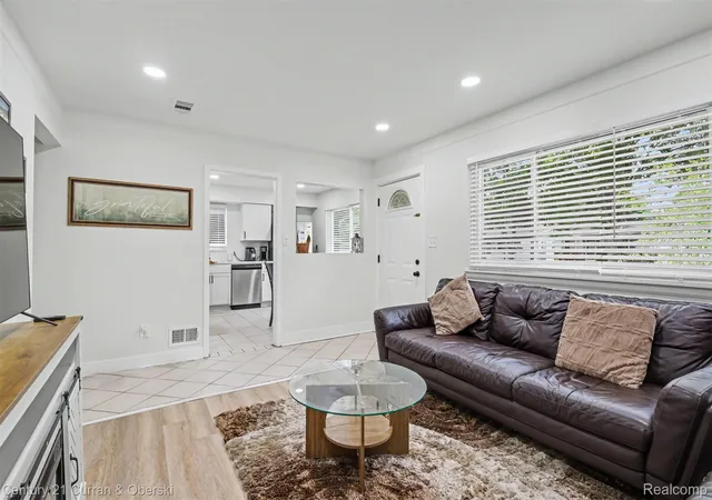 Photo 3 of Single family home for sale at 4455 Hipp St, Dearborn Heights, MI 48125 | MLS# 20261072197 | Listing updated on 2026-09-11