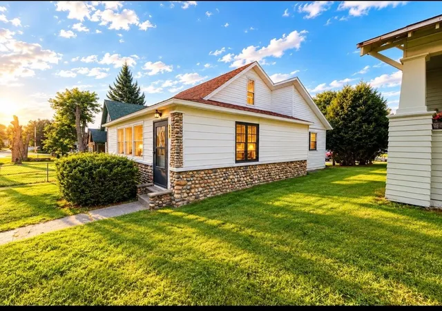 Single family home for sale at 204 E Main St, Rose City, MI 48654 | MLS# 77080073321