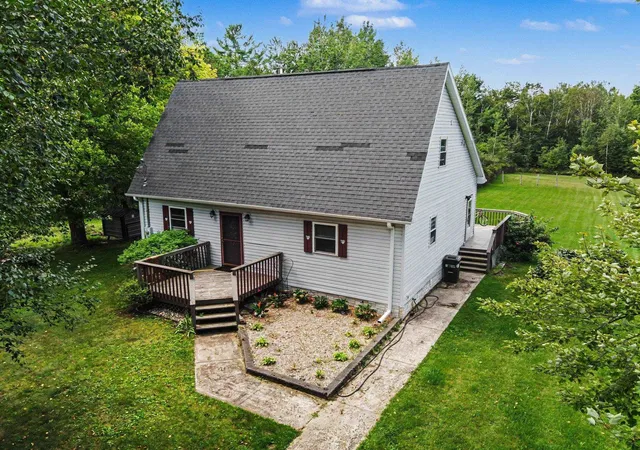 Photo 1 of Single family home for sale at 755 N Lakeview Dr, Hale, MI 48739 | MLS# 77080073322 | Listing updated on 2026-09-11