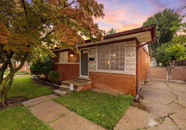 Photo 1 of Single family home for sale at 20435 Catalano St, Clinton Township, MI 48035 | MLS# 20261072202 | Listing updated on 2026-09-13