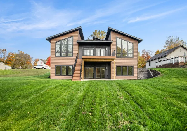 Photo 1 of Single family home for sale at 315 W High St, Union City, MI 49094 | MLS# 62026047626 | Listing updated on 2026-09-09