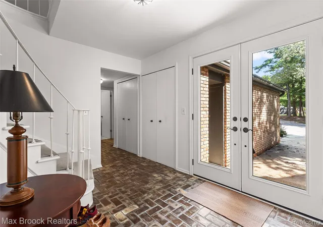Photo 3 of Condo for sale at 1935 Pine Ridge Ln, Bloomfield Hills, MI 48302 | MLS# 20261072211 | Listing updated on 2026-09-09