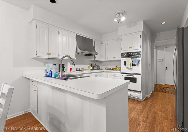 Photo 4 of Condo for sale at 1935 Pine Ridge Ln, Bloomfield Hills, MI 48302 | MLS# 20261072211 | Listing updated on 2026-09-09