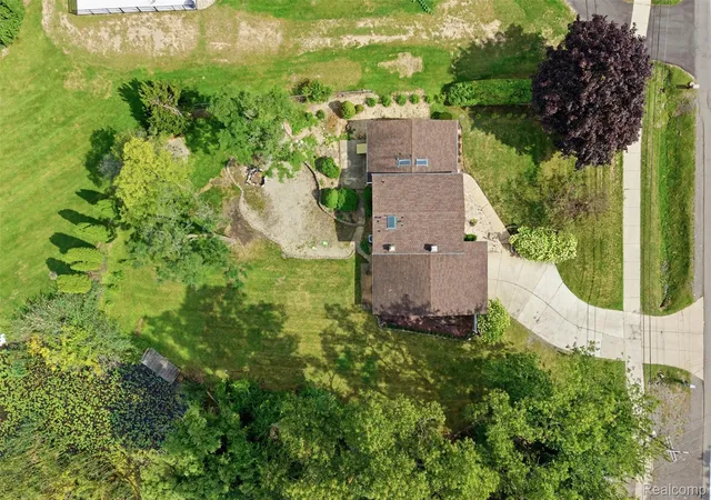 Photo 36 of Single family home for sale at 5150 Commerce Rd, West Bloomfield, MI 48324 | MLS# 20261072209 | Listing updated on 2026-09-13