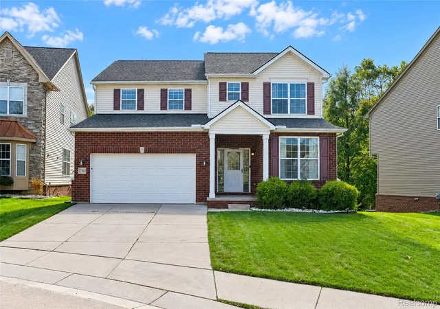 Photo 2 of Single family home for sale at 27363 Victoria Rd, Novi, MI 48374 | MLS# 20261072210 | Listing updated on 2026-10-18