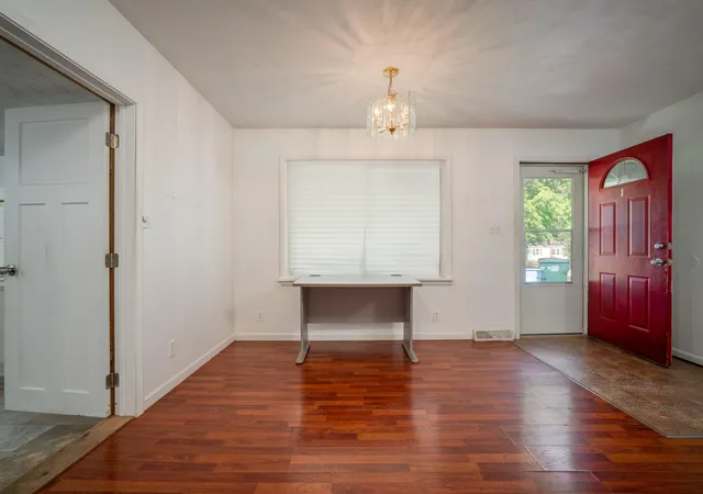 Photo 4 of Single family home for sale at 6445 Sommerset Rd, Lansing, MI 48911 | MLS# 81026047631 | Listing updated on 2026-09-18