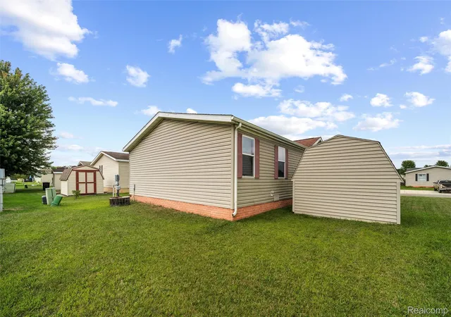 Photo 4 of Single family home for sale at 885 Tanner Landing, Monroe, MI 48161 | MLS# 20261072235 | Listing updated on 2026-09-09