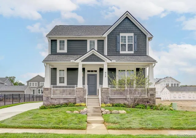 Photo 1 of Single family home for sale at 810 Schalm Dr, Clawson, MI 48017 | MLS# 20261072237 | Listing updated on 2026-09-09